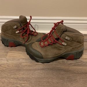 Patagonia M26 Leather Hiking Boots